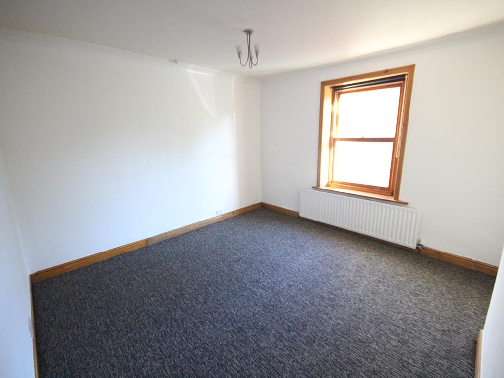 2 bedroom terraced house To Let in Earby - IMG_1178.jpg